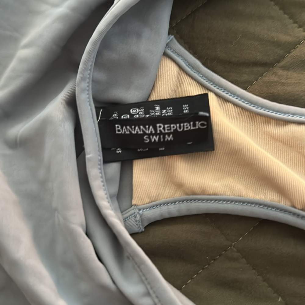 NWOT Banana Republic Swimwear in Grey with Beige/Nude Lining - 2 Piece Bikini - Picture 4 of 10